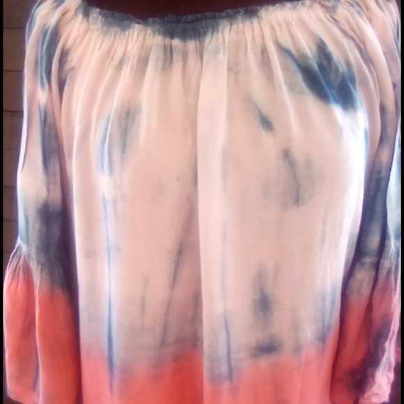 Ace Fashion Dress - Picture 2 of 6